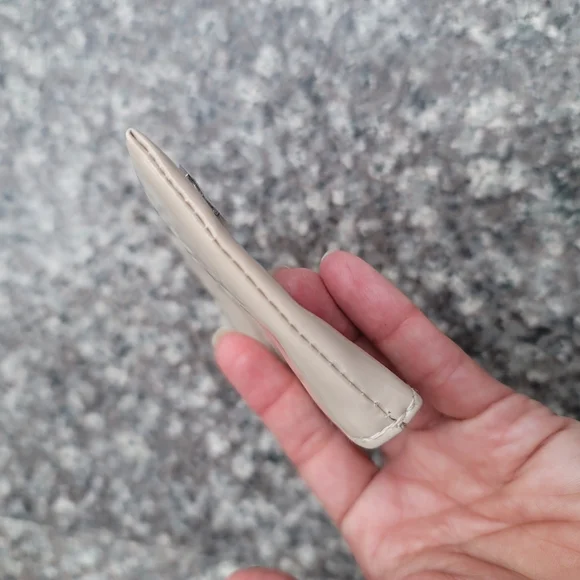 Burberry Fragrances pouch - Picture 8 of 9